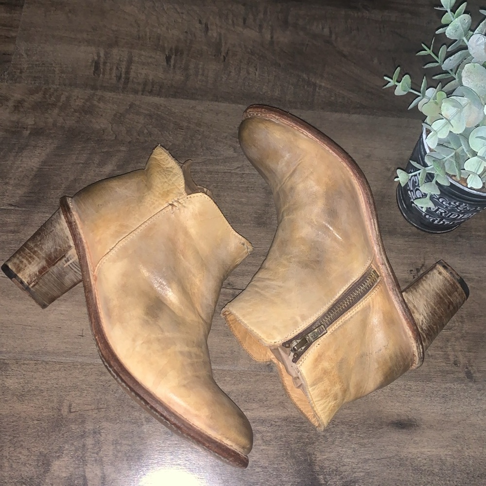 BED STU DISTRESSED LEATHER BOOTIE COBBLER SERIES - Picture 2 of 10